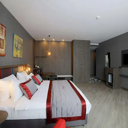 Ramada Encore By Wyndham Avcilar 4* Istanbulská provincie
