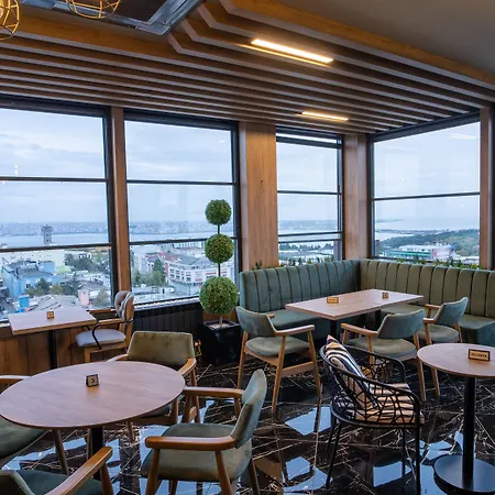 Ramada Encore By Wyndham Avcilar מלון 4*