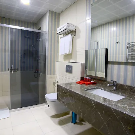 Ramada Encore By Wyndham Avcilar 4* איסטמבול