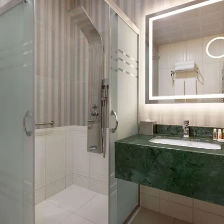 فندق Ramada Encore By Wyndham Avcilar