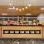 Hotel Ramada Encore By Wyndham Avcilar 4*